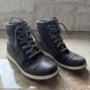 Chaco Sierra Black Leather Women's High-Top Trail Sneakers US 10 EU 41 EXCELLENT